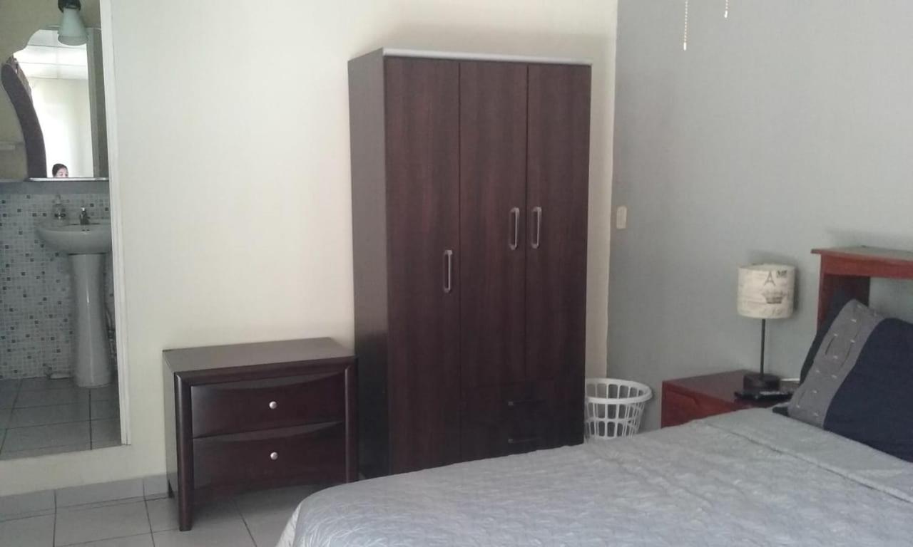 Hotel Casa San Benito San Salvador Zewnętrze zdjęcie